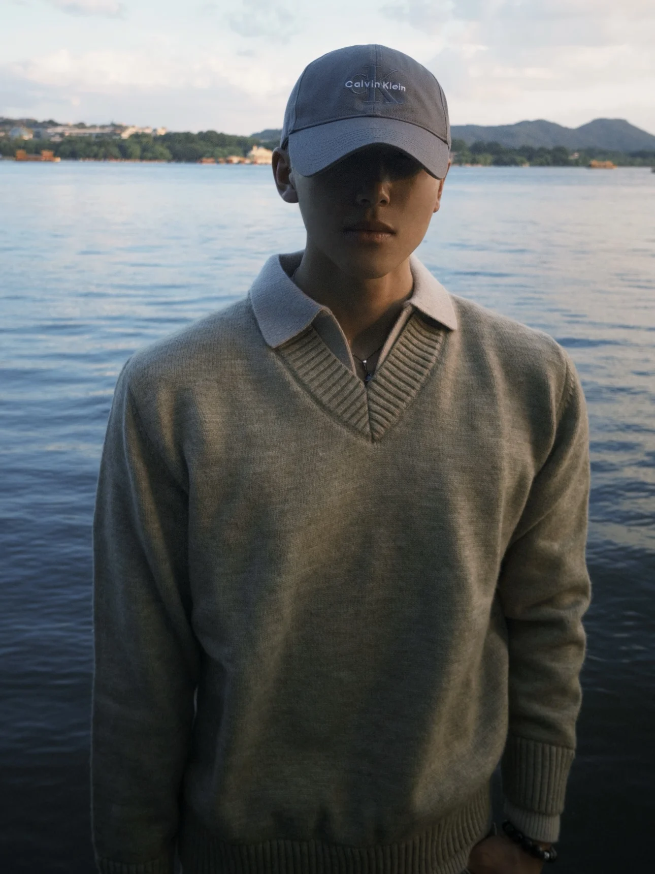 

Трикотаж в стиле ретро с V-Ne, повседневный универсальный мужской осенне-зимний трикотаж, свободный крой на пуговицах, длинный све, дышащий полиэстер