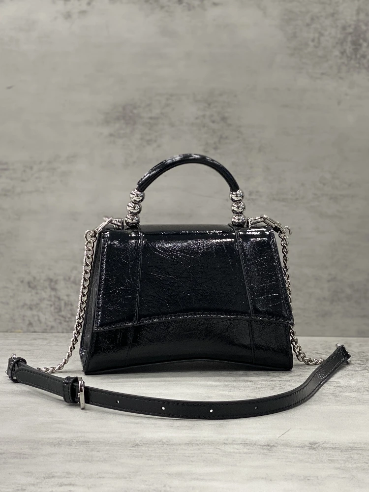 

Faionable Silver Leather Chain oulder Bag Women's Handbag ang Xiaodou New 2025 Sli Trendy Cact Size Crossbody Bag