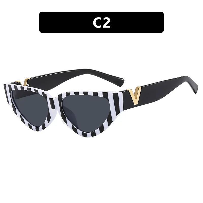 V-shaped small frame triangular cat-eye sunglasses Fashion styling ladies sunglasses Trendy daily wear outdoor beach sunglasses