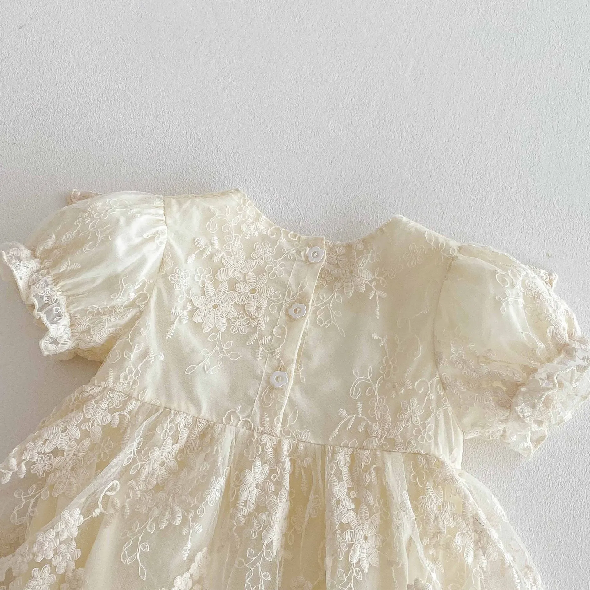 2026 Prinzessinnenkleid für Babys, Mädchen, 0–24 Monate, Vintage-Spitze, bestickt, Rüschenkragen, Stramplerkleid mit Druckknopfverschluss, formelles Partykleid – Detail 14