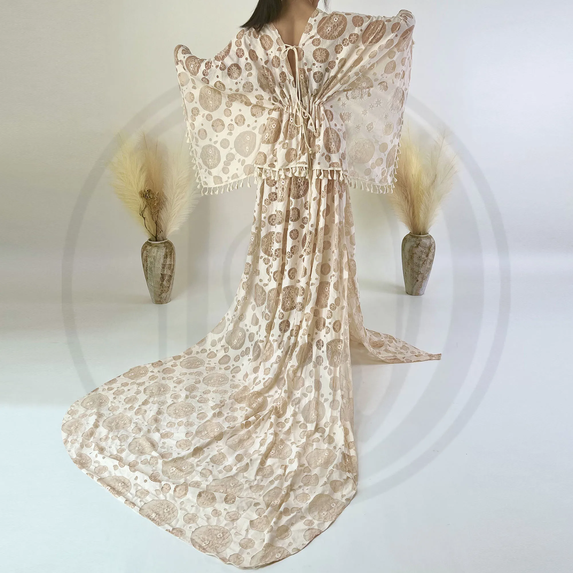 Don&Judy Boho Vintage Wedding Dresses Bride Vestidos De Noiva Lace Appliques Tassels With Cape Bohemian Party Evening Beach Gown