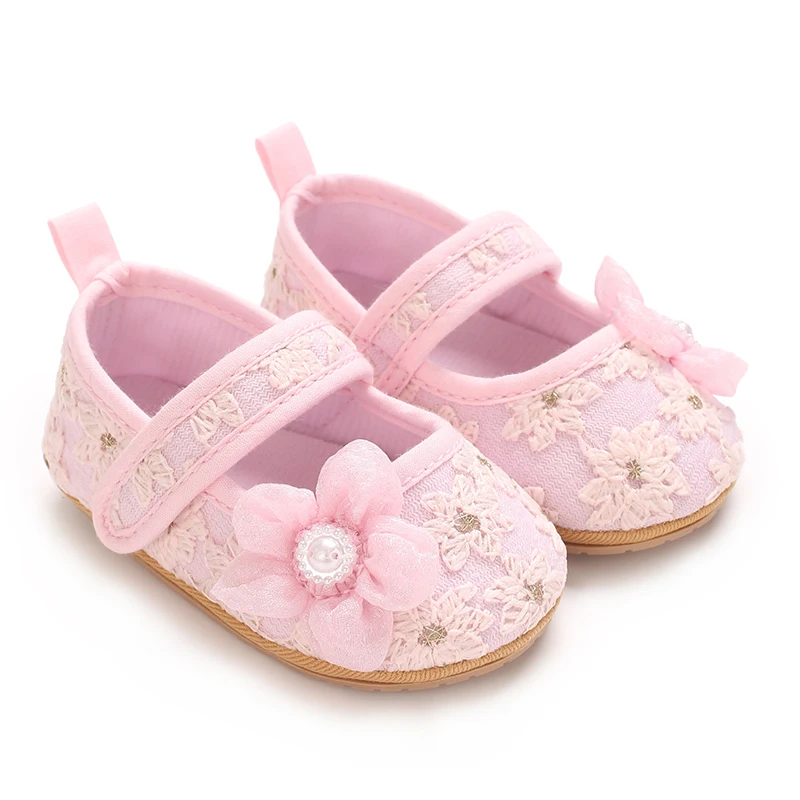 ربيع جديد حذاء طفل الدانتيل المطرزة أحذية رائعة الأميرة أحذية المضادة للانزلاق لينة سوليد المرأة أحذية المشي الطفل