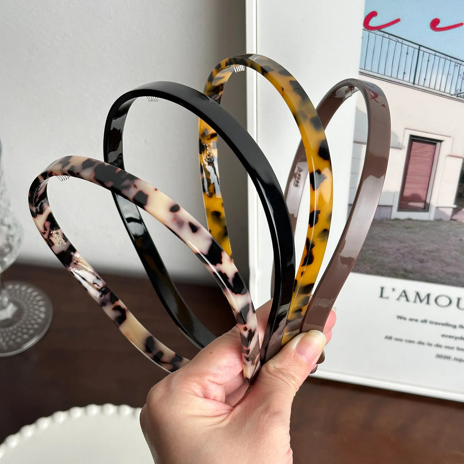 

Dowell Classic Elegant Arc Acetate Hair Band Retro Head Hoop Antiskid Washing A Face Not Tire