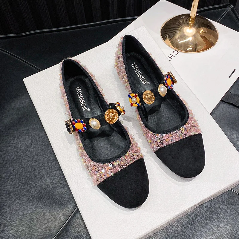 

2025 Autumn and Winter New Fashion Tweed Badge Buckle Single Shoes Women's Banquet Wedding Shoes
