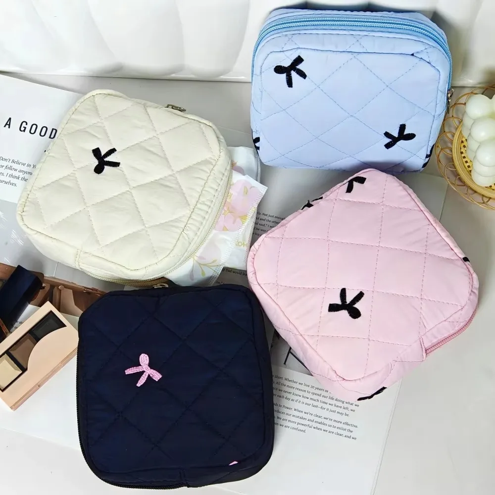 Cute Bow Design Sanitary Napkins Bag Compact & Portable Zipper Closure Storage Bag Multipurpose Tampon Holder Case