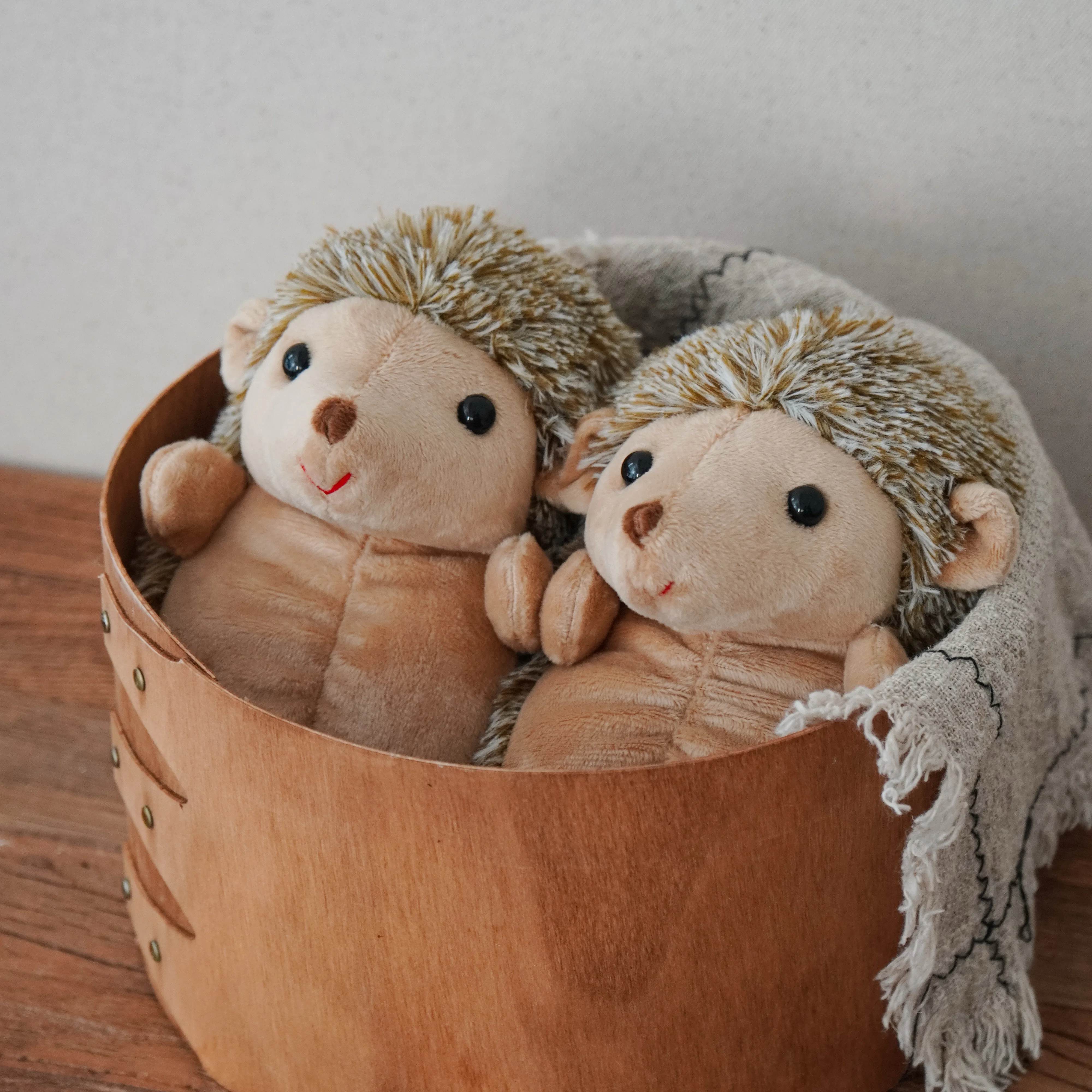 

Hedgehog Plush Toys Cute Little Hedgehog Simulation Figurines Simulation Hedgehog Decorative Ornaments Gifts for Boys and Girls
