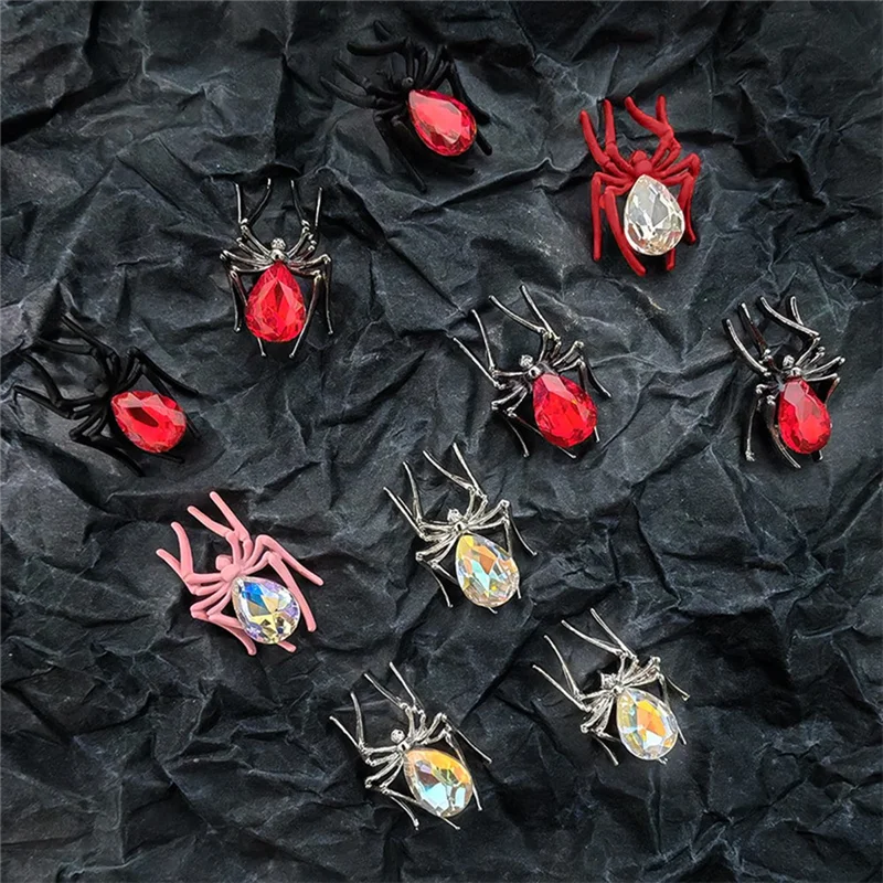 

X11A Finished Product Spider Ornaments Retro Alloy Studded Manicure Decoration