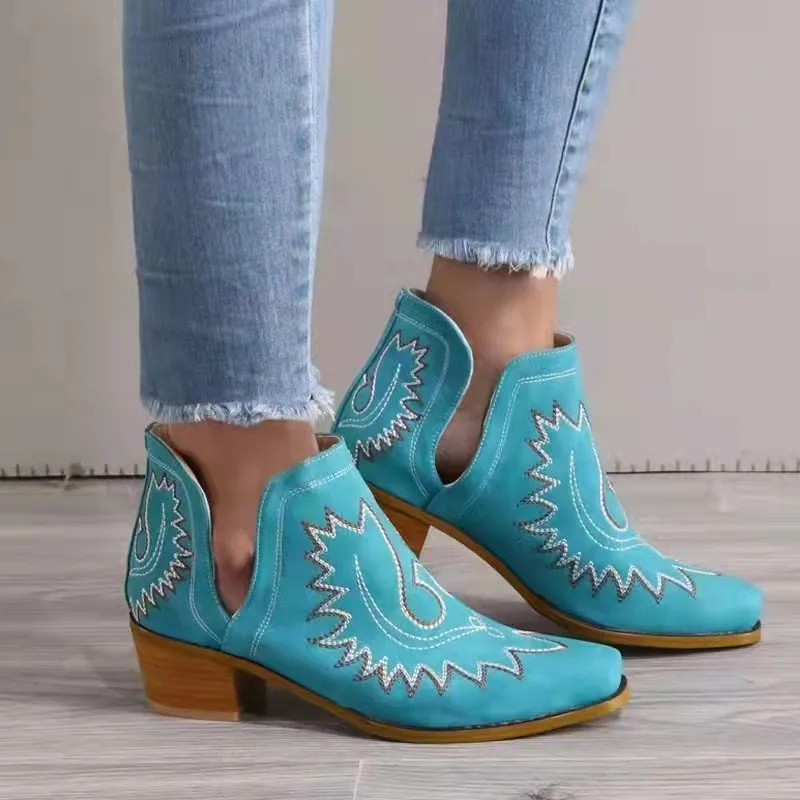 Pointy embroidered vintage Doc Martens with thick heels Women's Western boots plus size ankle boots