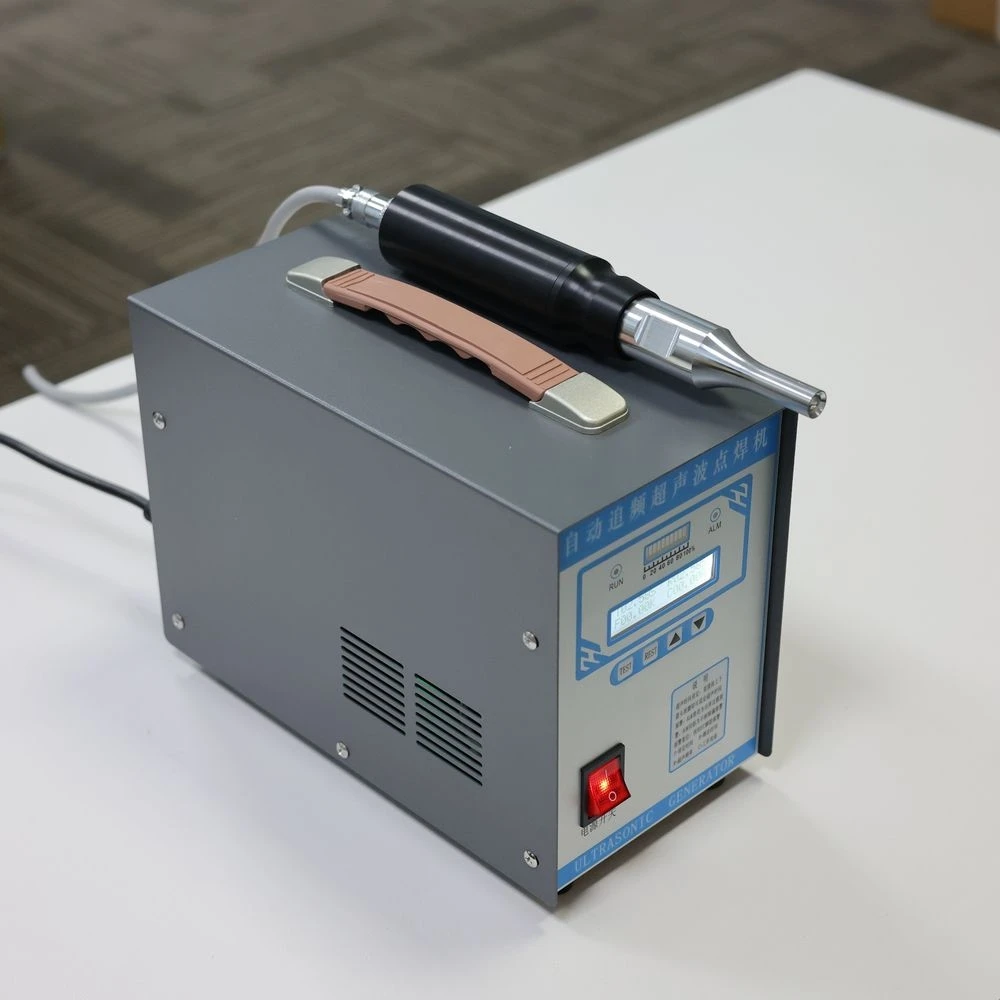 

KH-2870Y 700W Industrial Handheld Ultrasonic Spot Welder, Auto Frequency Tracking for Plastic & Textile Manufacturing