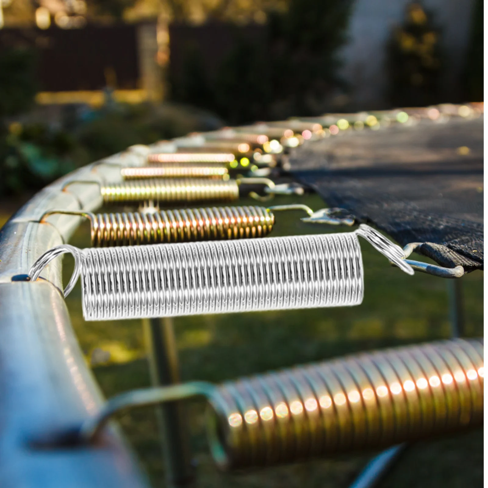 

200Pcs Metal Spring Set Assorted Small Springs Kit for Crafts Fixing Connecting Support in Household Vehicle Machinery Use