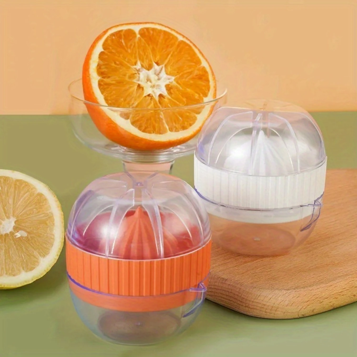 Manual Citrus Juicer - Food-Safe Plastic Orange and Lemon Squeezer with Fruit Separation  - Easy-to-Use Handheld Juice Extractor