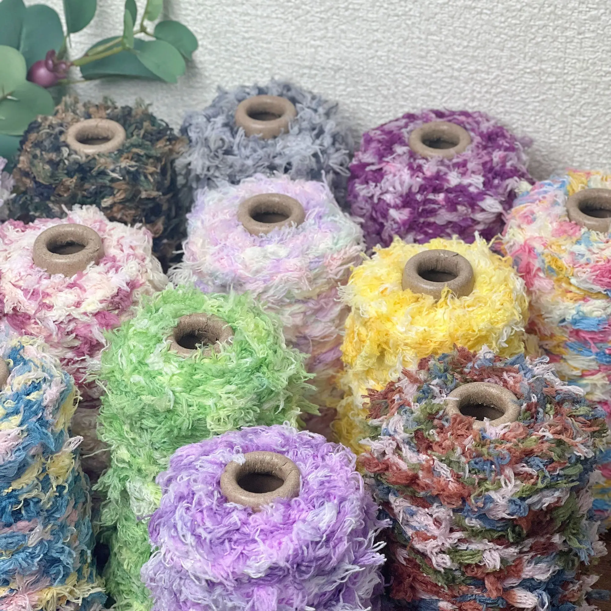 250g Dyed Fishtail Yarn Hand Mixed Wiring Bean Yarn Hand Woven Bags Hats Scarves Yarn Soft and Fancy Wool Crochet Thread