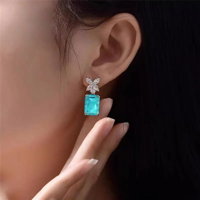 Simple Fashion Sky Blue Crystal Jewel Earrings Artificial Zircon High-end Luxury OL Party Everyday Collocation Holiday Birthday