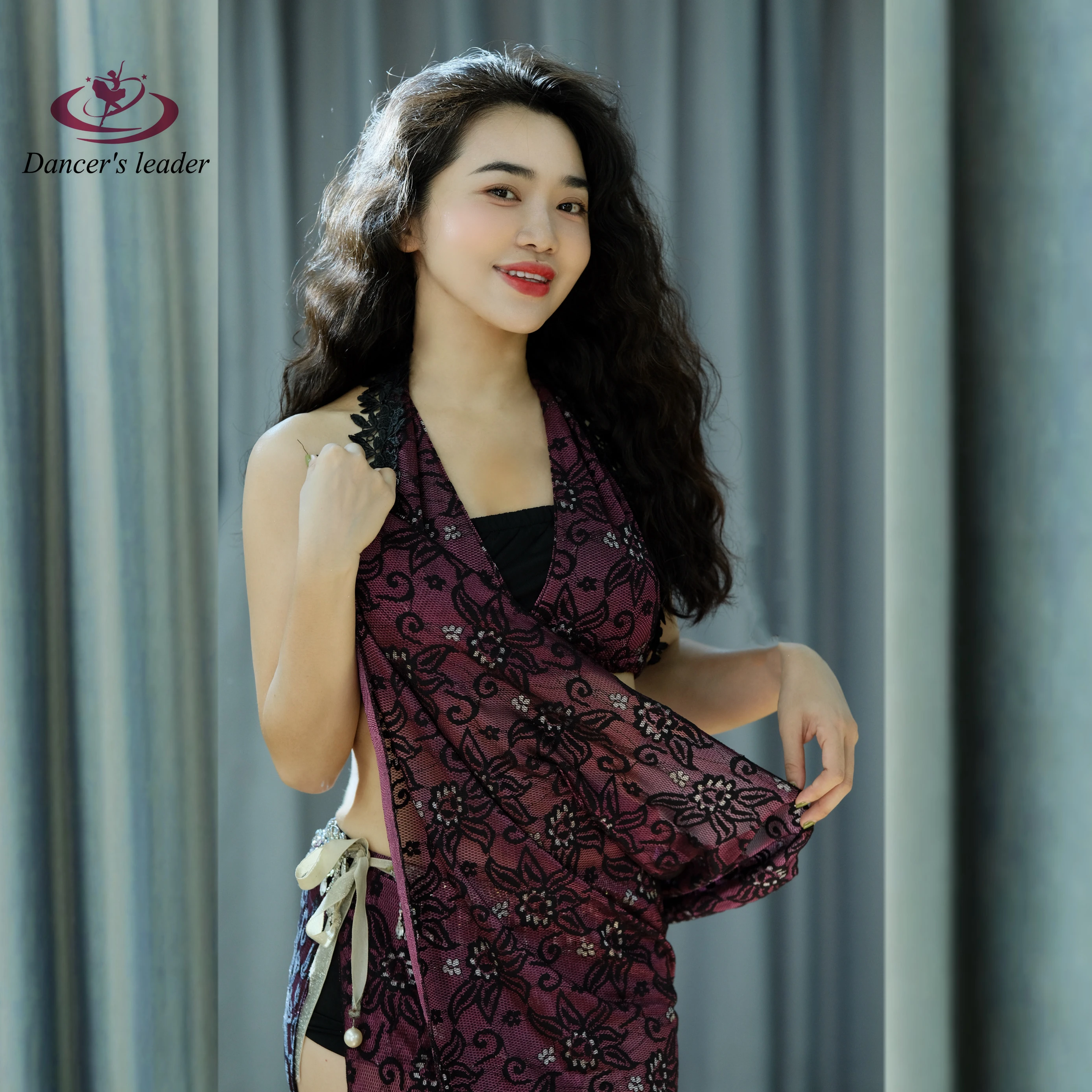 Vestido de práctica de danza del vientre, traje de costura de dos colores, Top de encaje pequeño, vestido Sexy, borla dividida, vestido largo