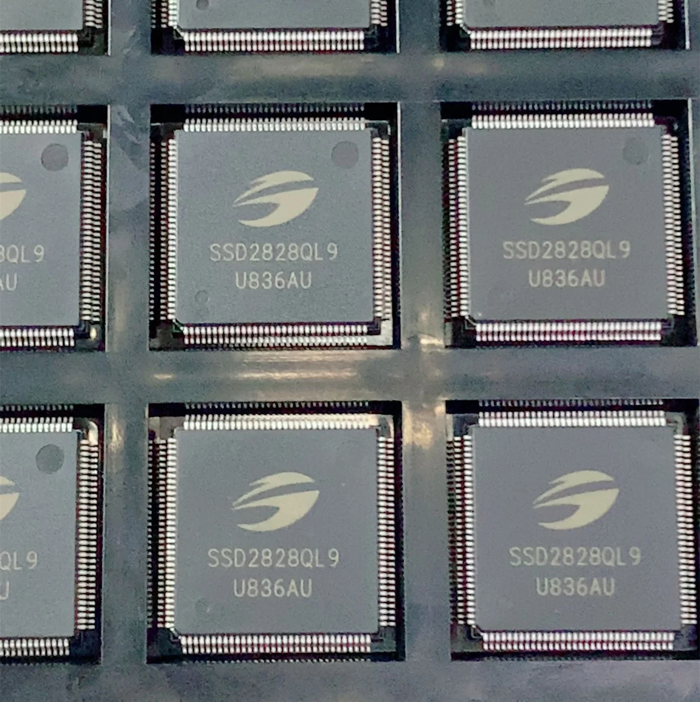 1~10pcs/lot SSD2828QL9 SSD2828 QFP128 100% Brand New Original.