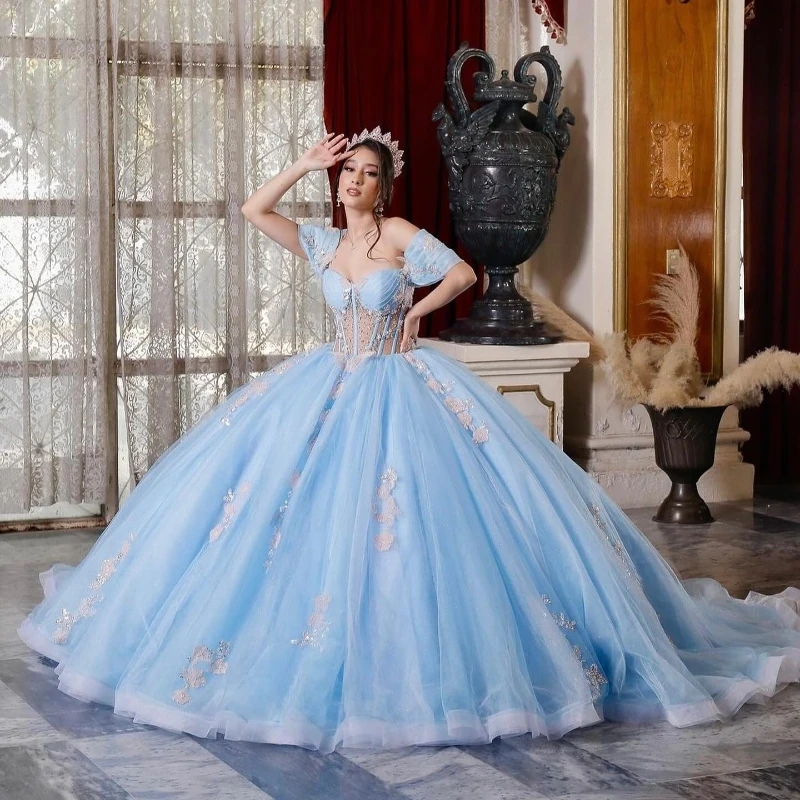 

Sky Blue Princess Ball Gown Quinceanera Dresses 2024 Off Shoulder Appliques Bow Crystal Tull Vestido De 15 Años 16th Prom Party