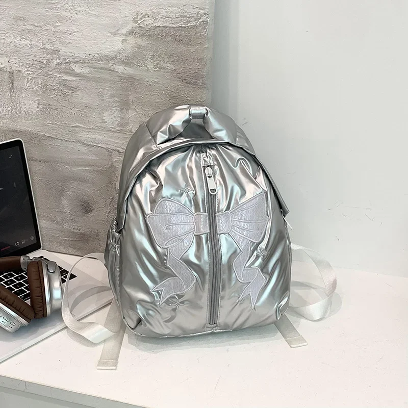 Zaino ricamato con fiocco alla moda zaino per studenti in argento con Design di nicchia borsa da viaggio con fiocco ricamato borsa da viaggio per donna regalo