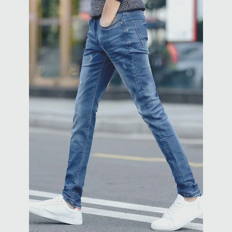 Onzichtbare kruisbroek Lente en herfst elastische jeans Heren Nauwsluitende kleine voeten Blauwe casual broek Heren Dating Mode