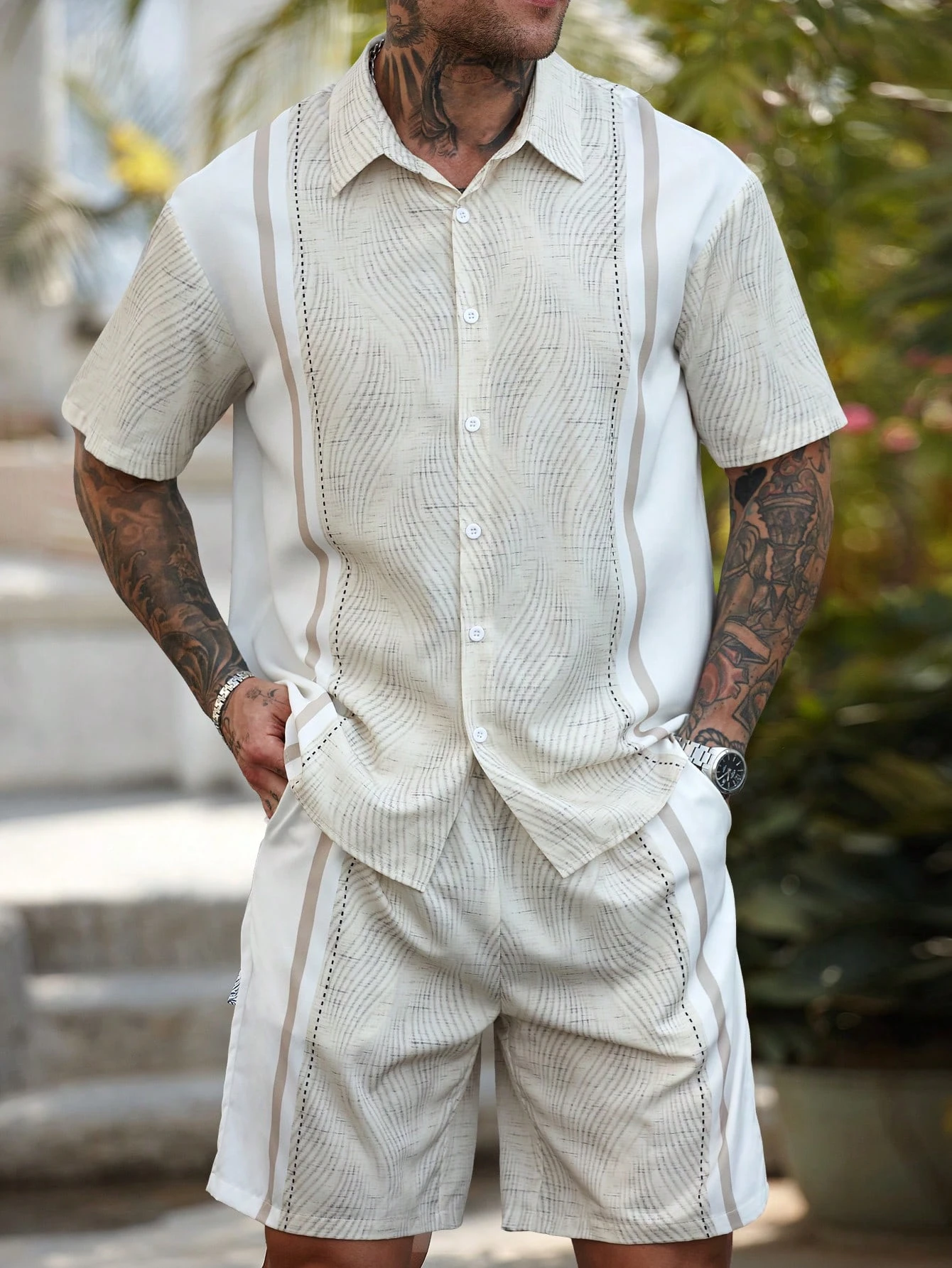 Hawaiian Simple Stripe Print Men's Shirt and Shorts Two-Piece Set Casual Vacation Men's Shirt Set Short Sleeve Button Shirt