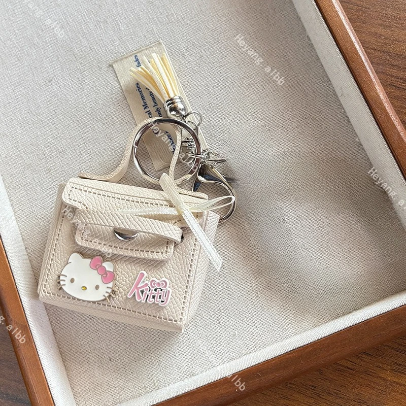 

Kawaii Cute Hello Kitty Cartoon Anime Keychain Accessories Earphones Coin Wallet Desktop Ornament Student Girl Gift Wholesale
