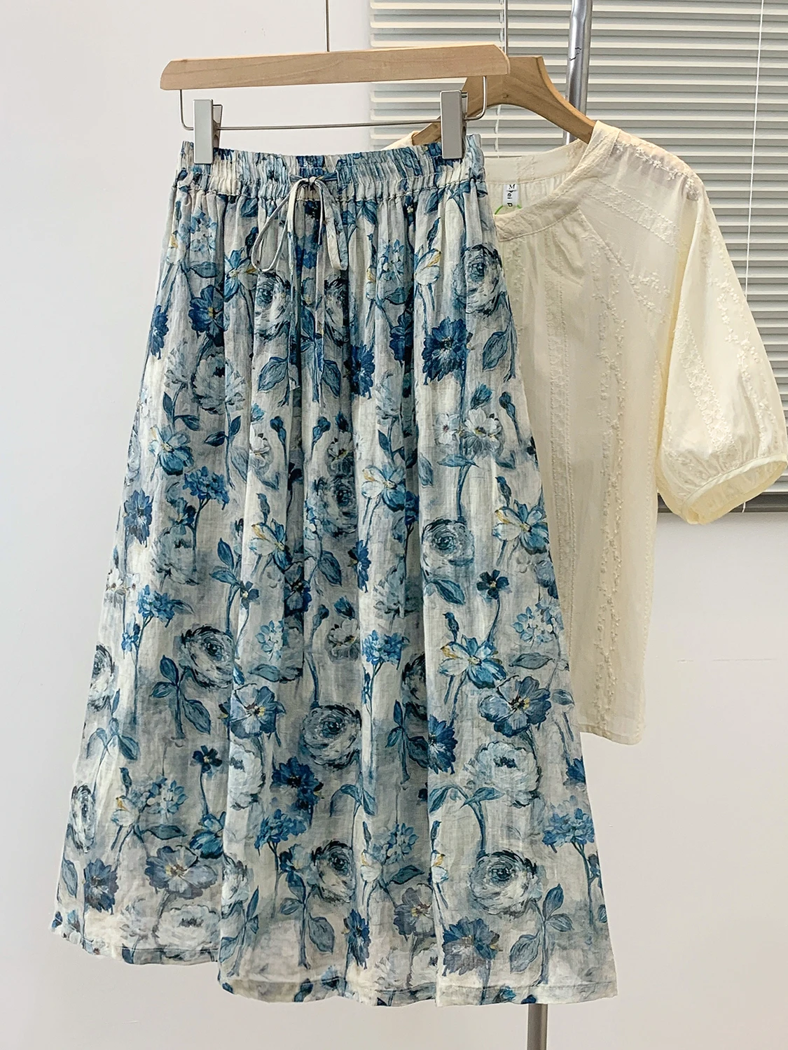 الصيف الفني Fre الكتان طباعة f تنورة مرونة الخصر التخسيس تنورة طويلة ألف خط للنساء حجم كبير ملابس غير رسمية متعددة الاستخدامات