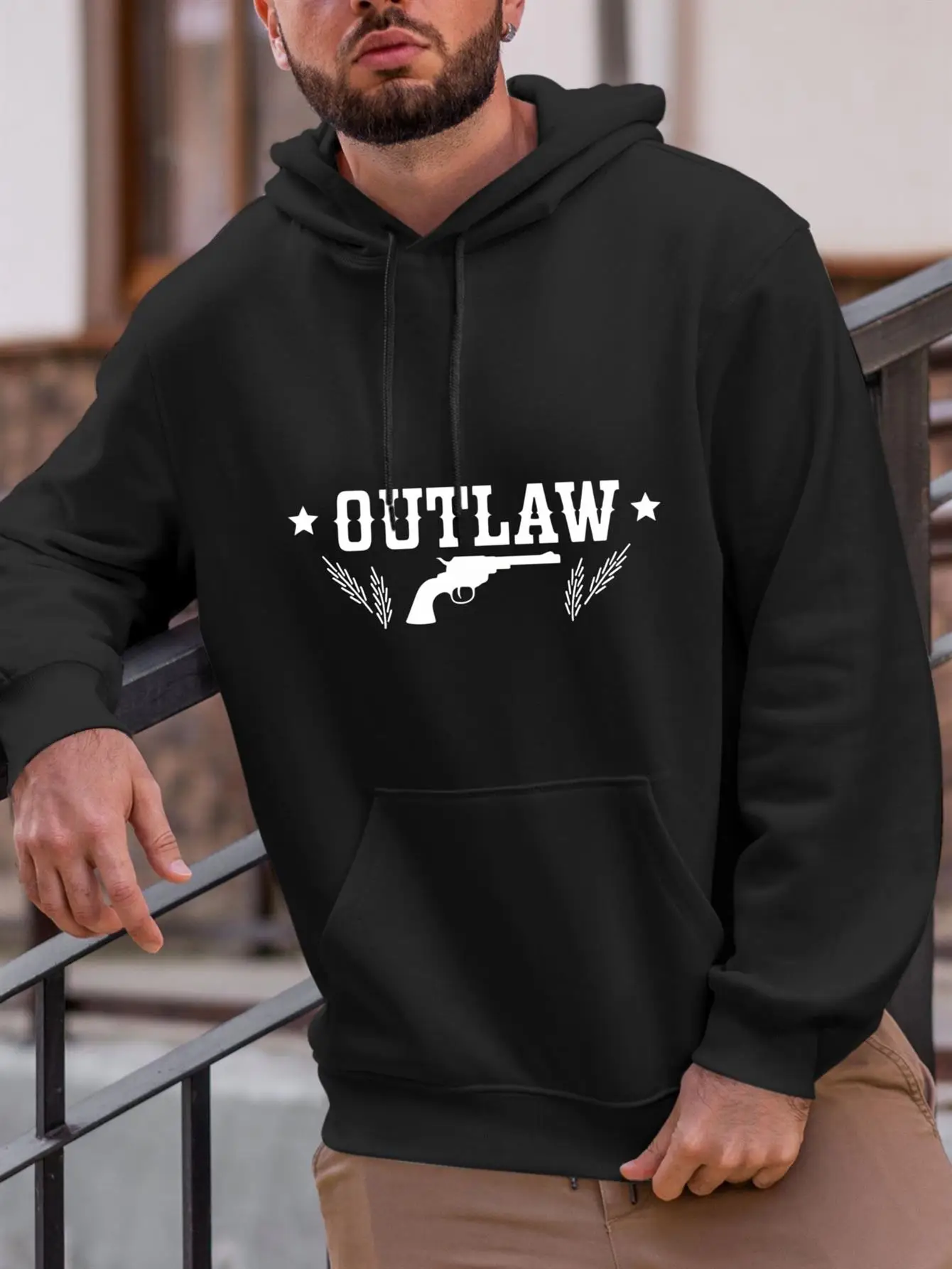 

Мужская белая толстовка с капюшоном Outlaw Gun Print — Bold OUTLAW Graphic & Gun Design, свободный пуловер с передним карманом