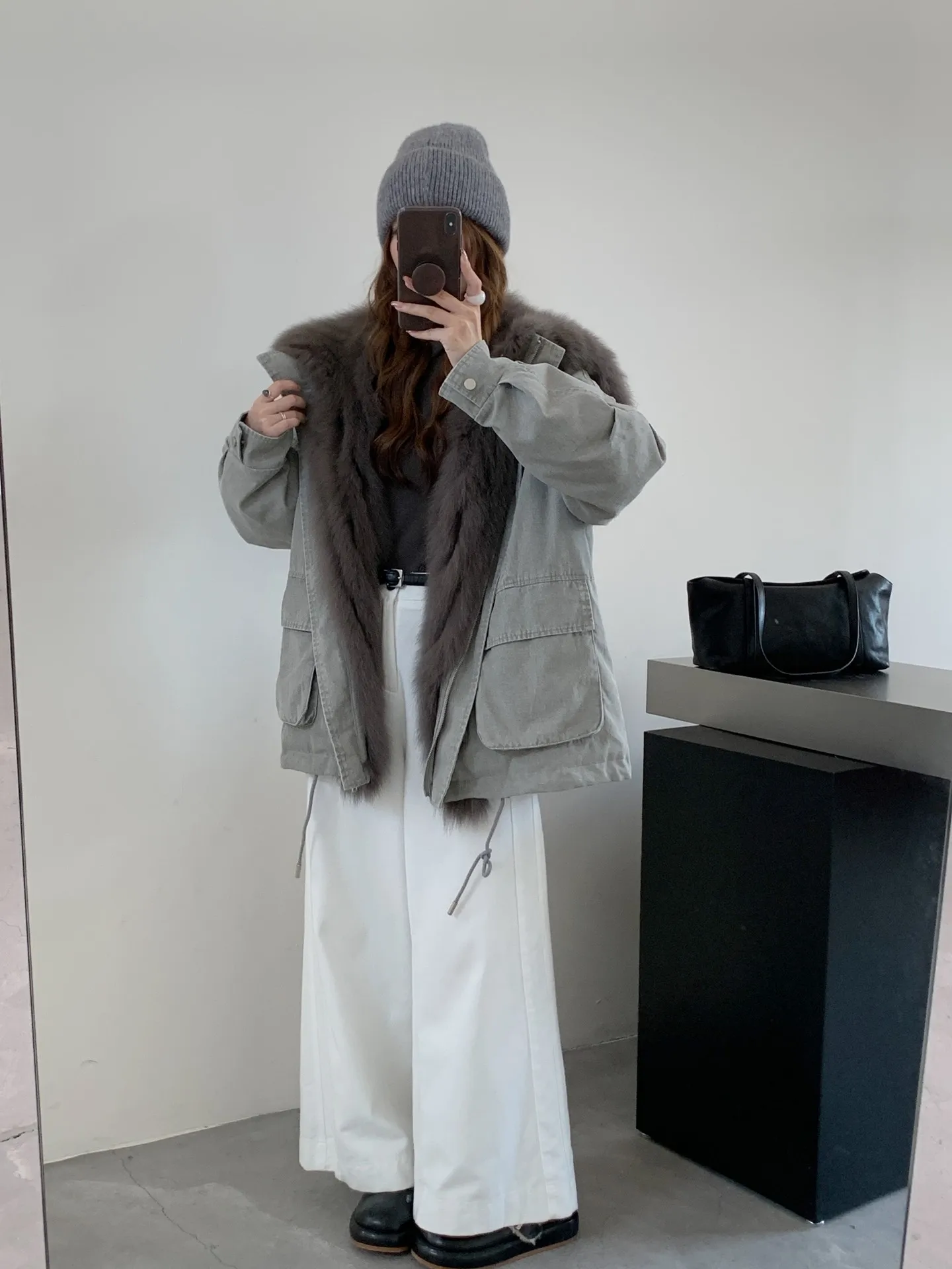 Cappotto invernale da donna 2025 con pelliccia di volpe, ali d'angelo, fodera interna in piuma d'oca bianca, piumino e pelliccia Parka