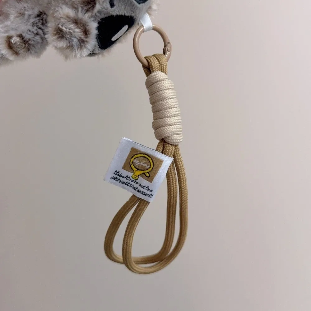 Creative Furry Simulated Spider Keychain Soft Realistic Spider Figurine Ornament Cute Faux Rabbit Fur Spider Pendant Gifts