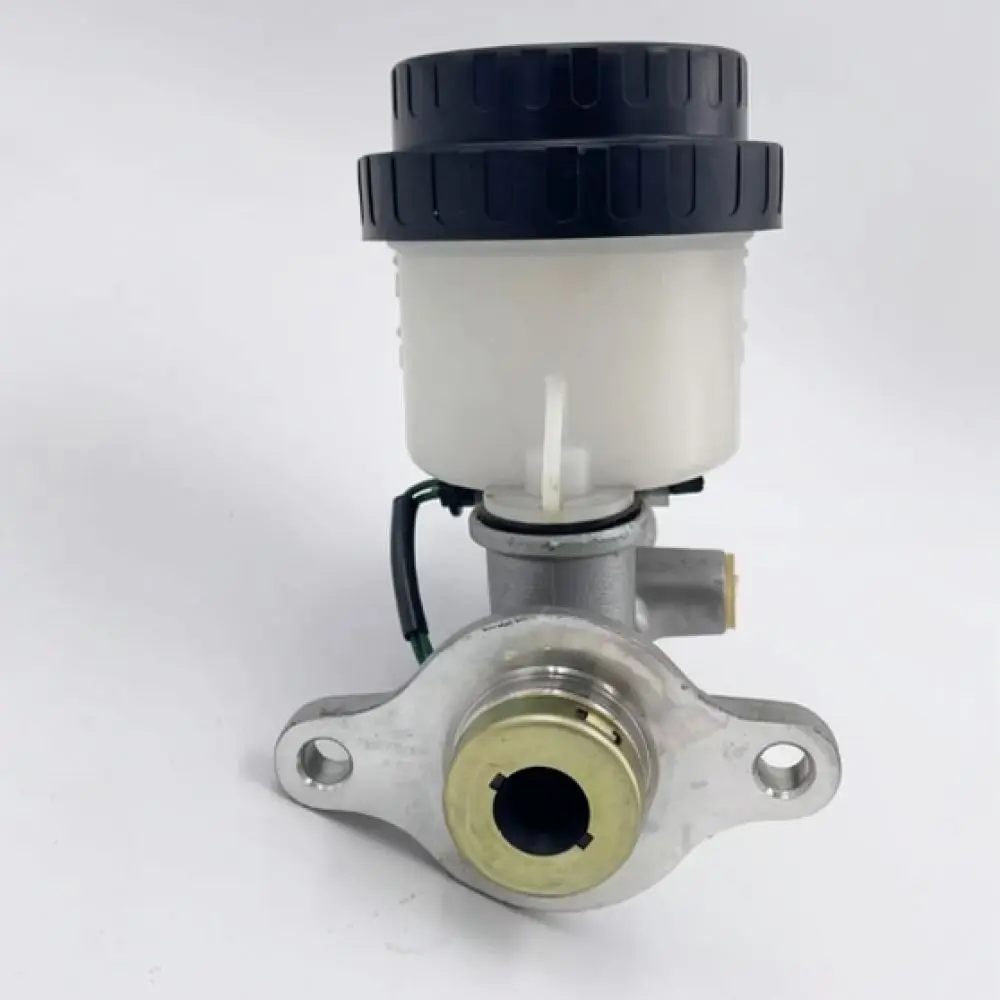 Car Brake Master Cylinder For Nissan 4601004B05 Replacement Part Braking System Hydraulic Pump Assembly Spare Unit