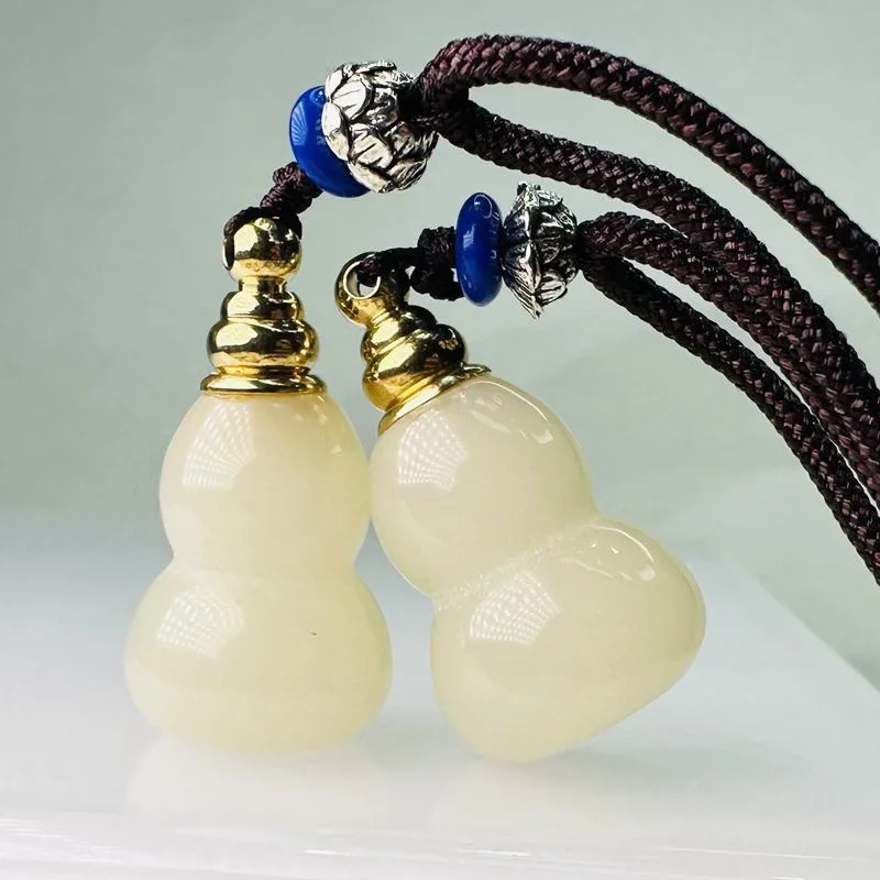 Natural Jade Mini Perfume Bottle and Essential Oil Container Hollow Gourd Jade Pendant Essential Oil Vial Necklace with Rope