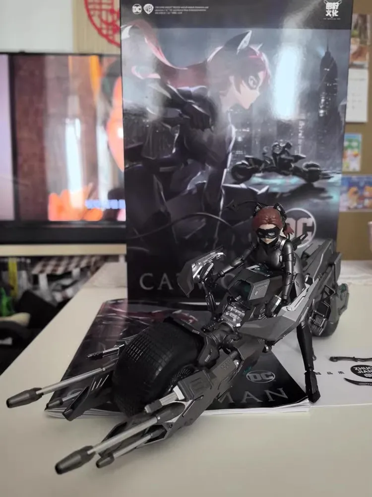 Auf Lager DC Catwoman Motorrad Action figur Mech Spielzeug maschine Mädchen Warhime Comic Mech Modell Statue sammeln Geschenke