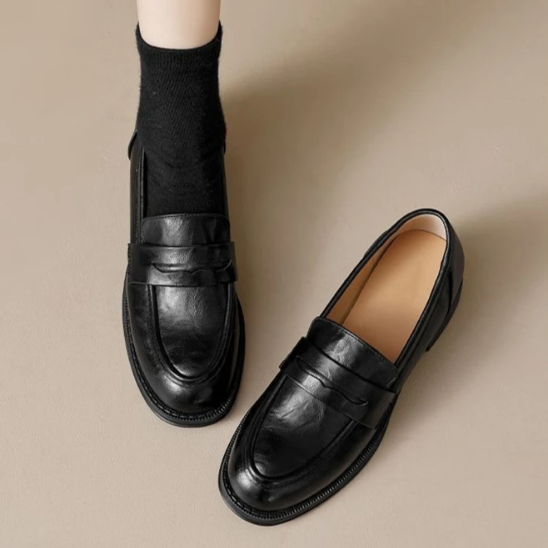 Women's Low-Cut Loafers with Chunky Heel British Academic Style 2026 Spring New Commuter Essential for Office and Casual Wear