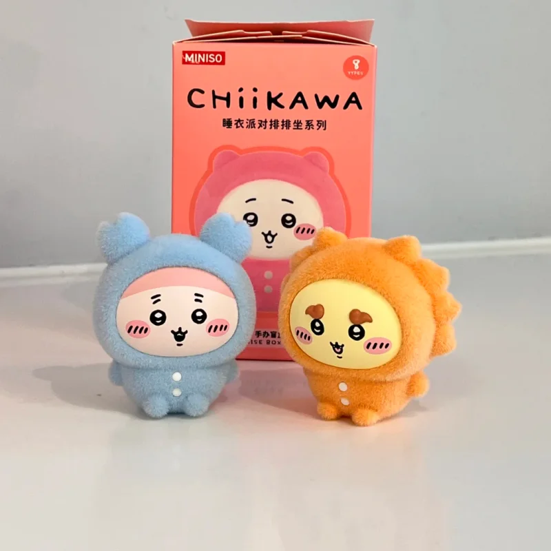 Chiikawa pijama fiesta asientos serie Miniso nueva caja ciega hecho a mano ordenador adorno de escritorio lindo regalo en Stock