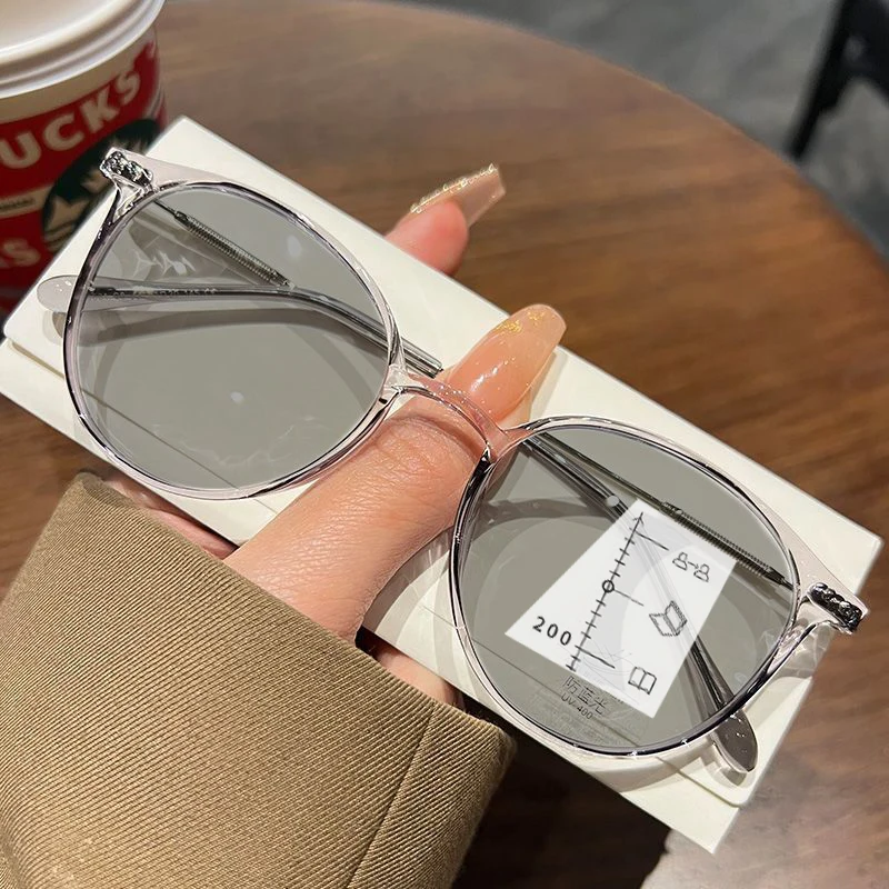 Luxury Near Far Photochromic Glasses Women Round Progressive Multifocal Reading Glasses Men Fashion Color Changing Eyewear