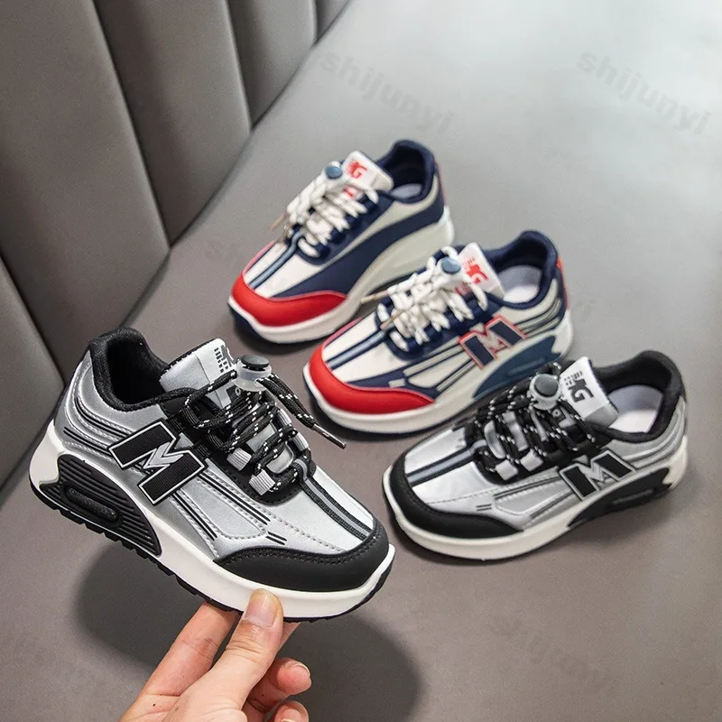 

2025 Autumn New Children's Fashion Trend Casual Thick Soled Sports Shoes Boys' Soft Soled Comfortable Low Top Platform sneakers