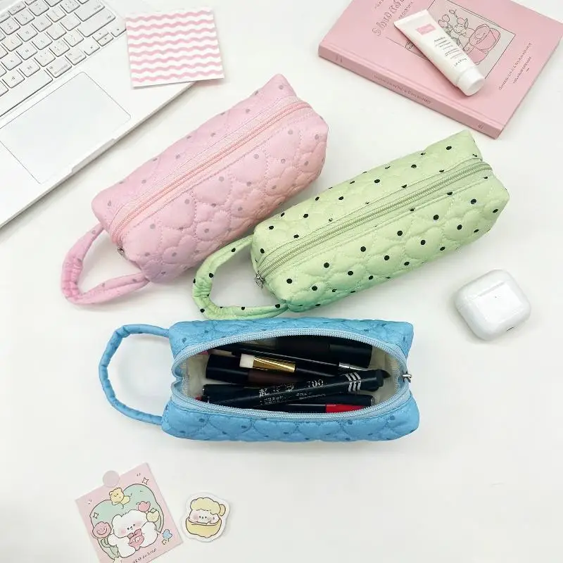 Portable Polka Dot Cosmetic Bag Minimalist Large Capacity Waterproof Makeup Pouch for Home Travel Women Daily Use view 5