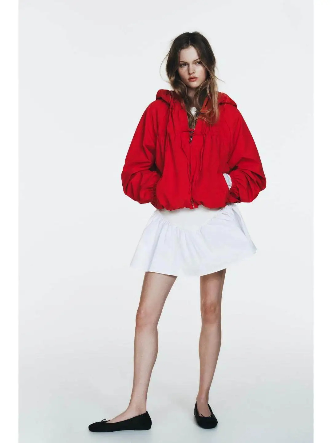 giacca-corta-da-donna-con-cappuccio-e-zip-stile-primaverile-per-il-pendolarismo-con-orlo-elastico-e-collo-alto-design-con-nodo-vestibilita-standard