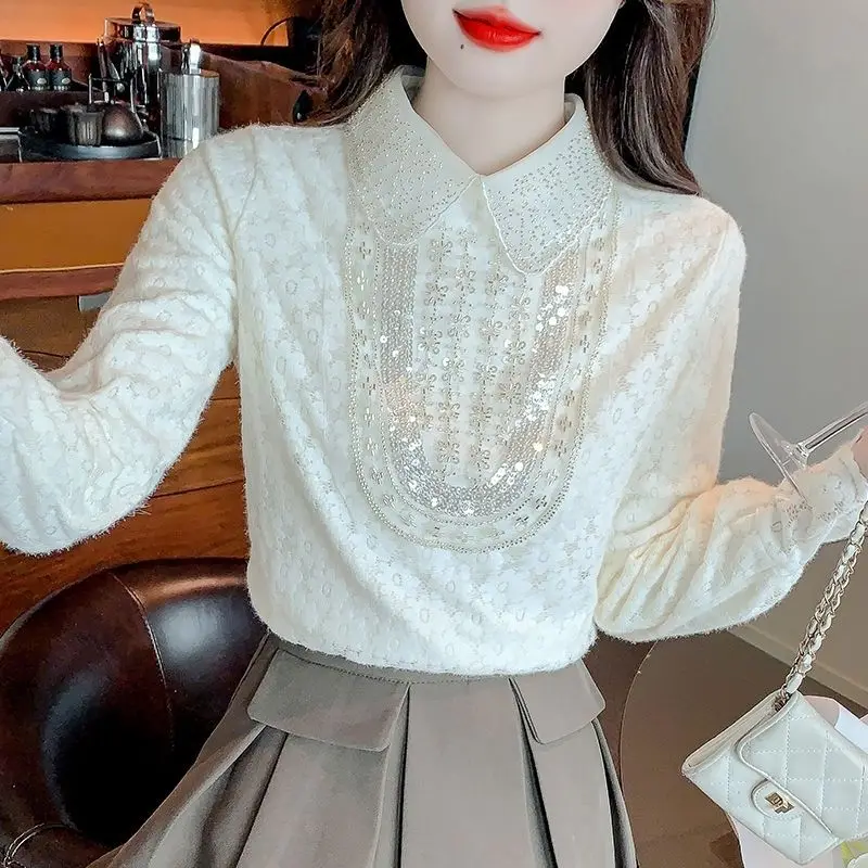 Lace Inner Shirt for Women 2024 New Autumn and Winter Fashionable and Stylish Style with Plush Base Doll Neck Long Sleeved Top