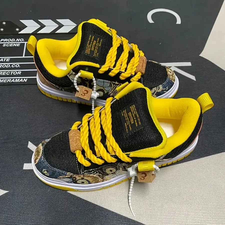 

2026 New Black And Yellow Oil Painting Pattern Chunky Bread Sneakers Yellow Rope Laces Retro Skate Shoes Non-Slip Unisex Street