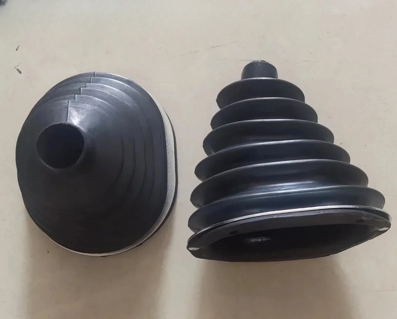 

S160 S175 S185 S205 S220 S300 Резиновая втулка для загрузчика 6532127