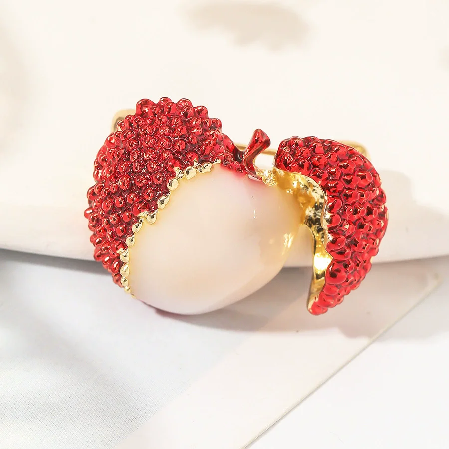 1Pc Exquisite Lychee Brooch for Women Men Lychee Fruit Pins Jewelry Trendy Accessories Party Summer Holiday Gifts 2026