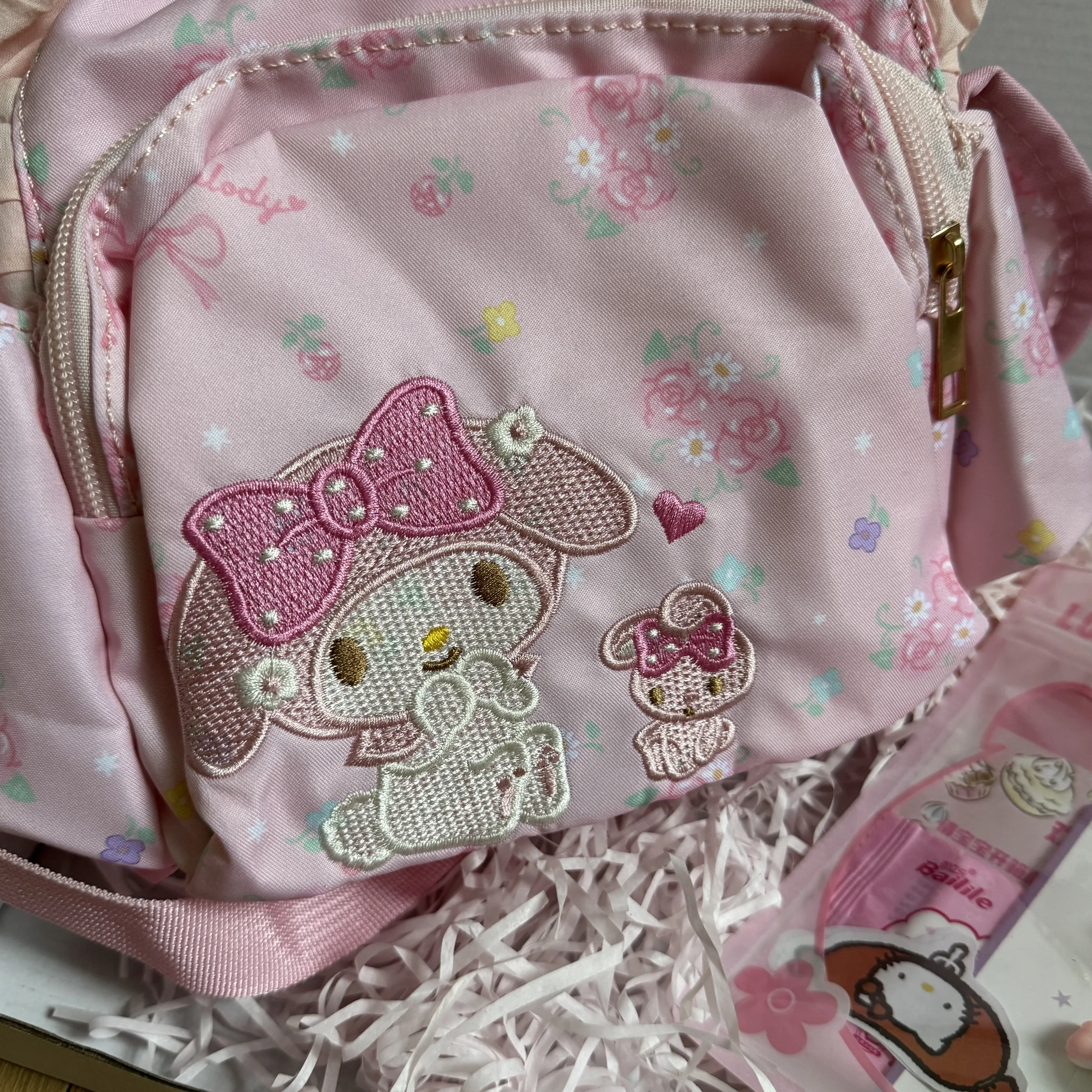 New My Melody Sanrio Sweet and Cute Girl Heart Backpack Y2k Cartoon Schoolbags Fragmented Flower Zipper Backpack for Women