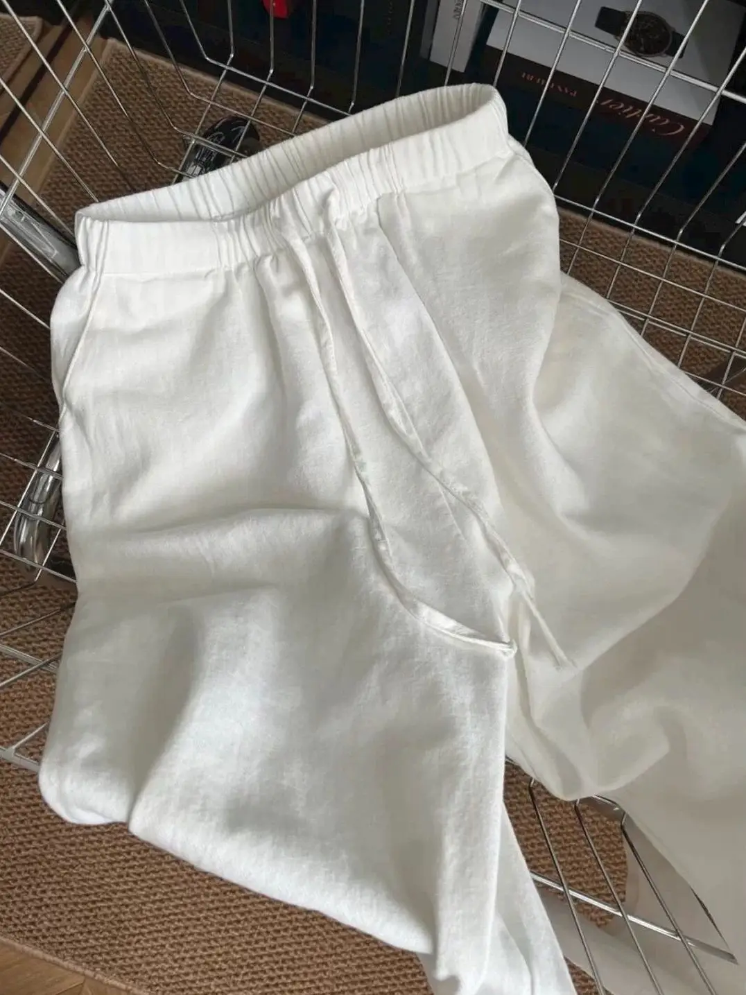 

plus Size Women's Lightweight White Linen Wide Leg Pants Summer Style Slimming Elastic Loose Fit Anti-Light Pants Casual Trou...