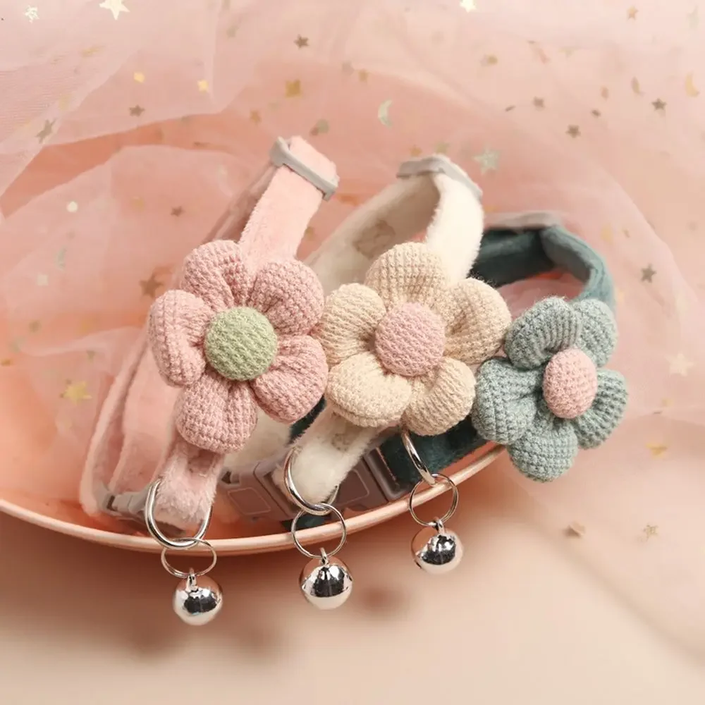 Pet Collar Cute knitting Flower Bell Collar Adjustable Cat Necklace Traction Safety Buckle Puppy Necklace