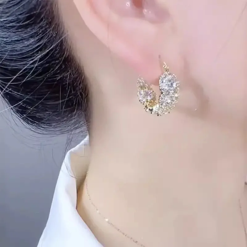 Pendientes de aro de circón para mujer, aretes de diseño único, elegantes, exquisitos, ligeros y lujosos, joyería para fiesta de boda, regalo Premium