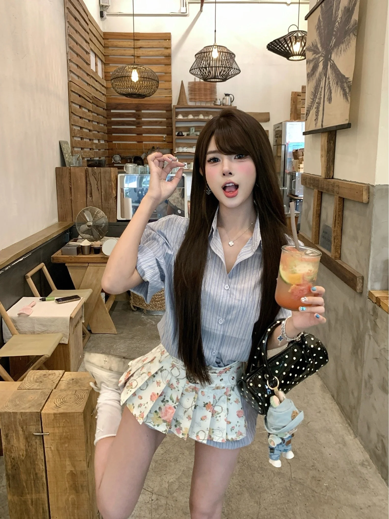 

Korean Style Fashionable Striped Shirt Top Versatile Print Splicing Half Skirt Two Piece Set College Style Loose Fit Winter Wear