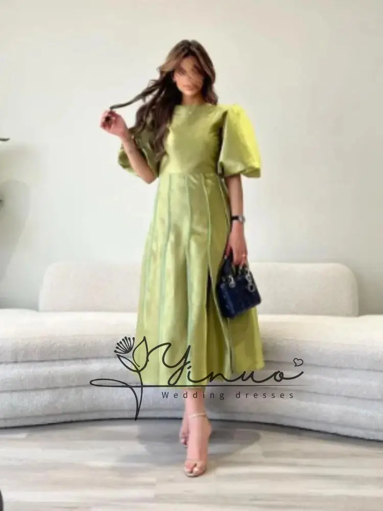 فستان حفلة موسيقية رسمي قصير بأكمام مخصصة ورقبة دائرية مطوي على الطراز الحديث من الساتان فستان سهرة مخصص #1