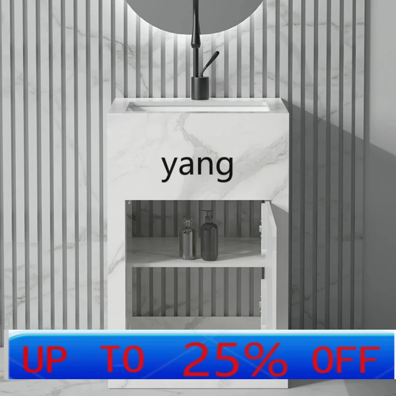 

LMM с дверцей, шиферная колонна, умывальник, встроенная колонна, умывальник, унитаз, балкон