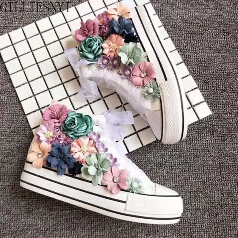 Women\'s Sports Shoes High-top Canvas Shoes Sweet Lace-up Shoes for Women White / Black Flowers Student Pretty Fairy Sneakers