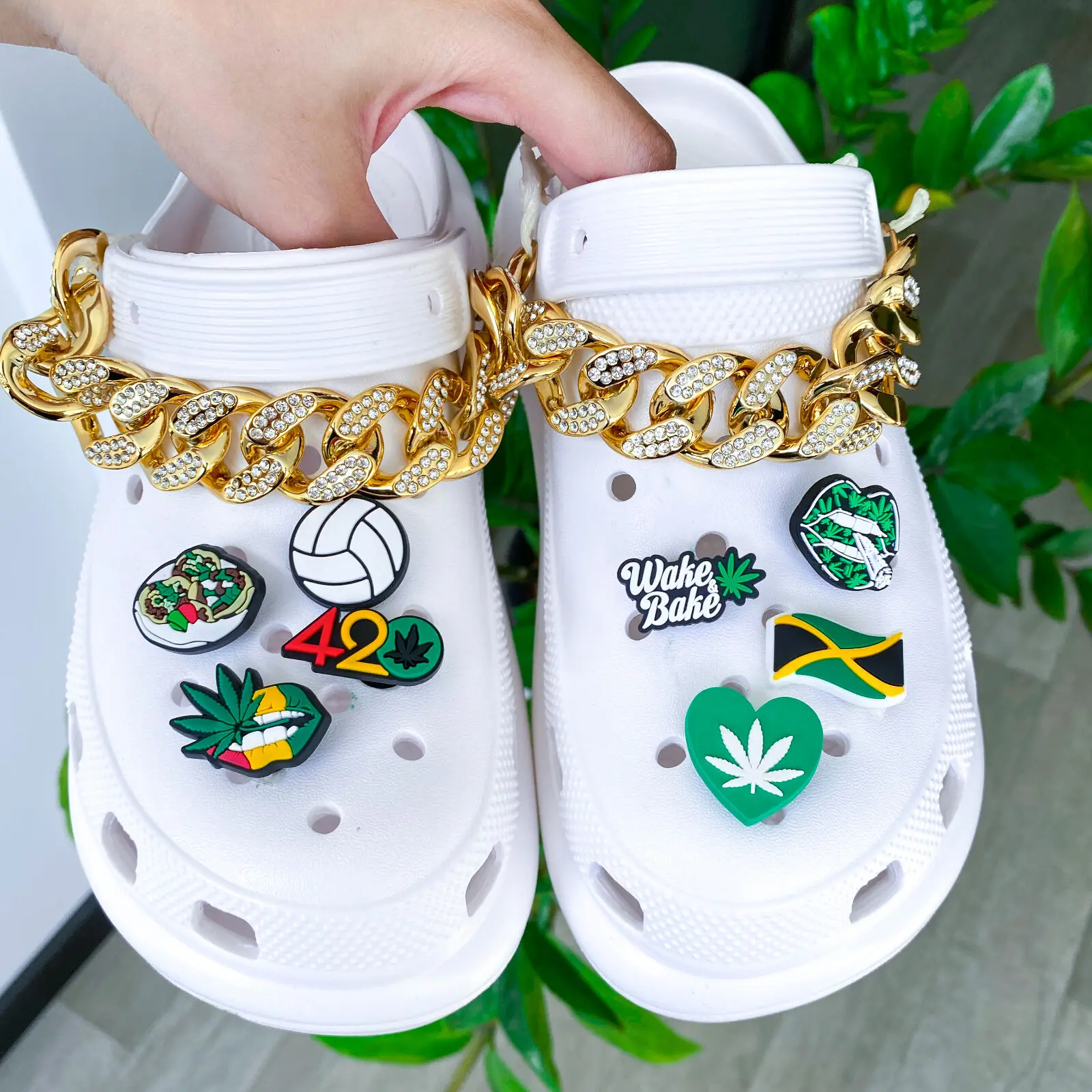 New Arrival Jamaica Flags Weed 420 Shoe Charms Green Lips Football Shoe Decoration Cigarette Clog Charms Party Favor